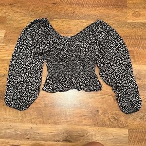 Sincerely Jules Black White Patterned Long Puff Sleeve Top Cinched Waist A21